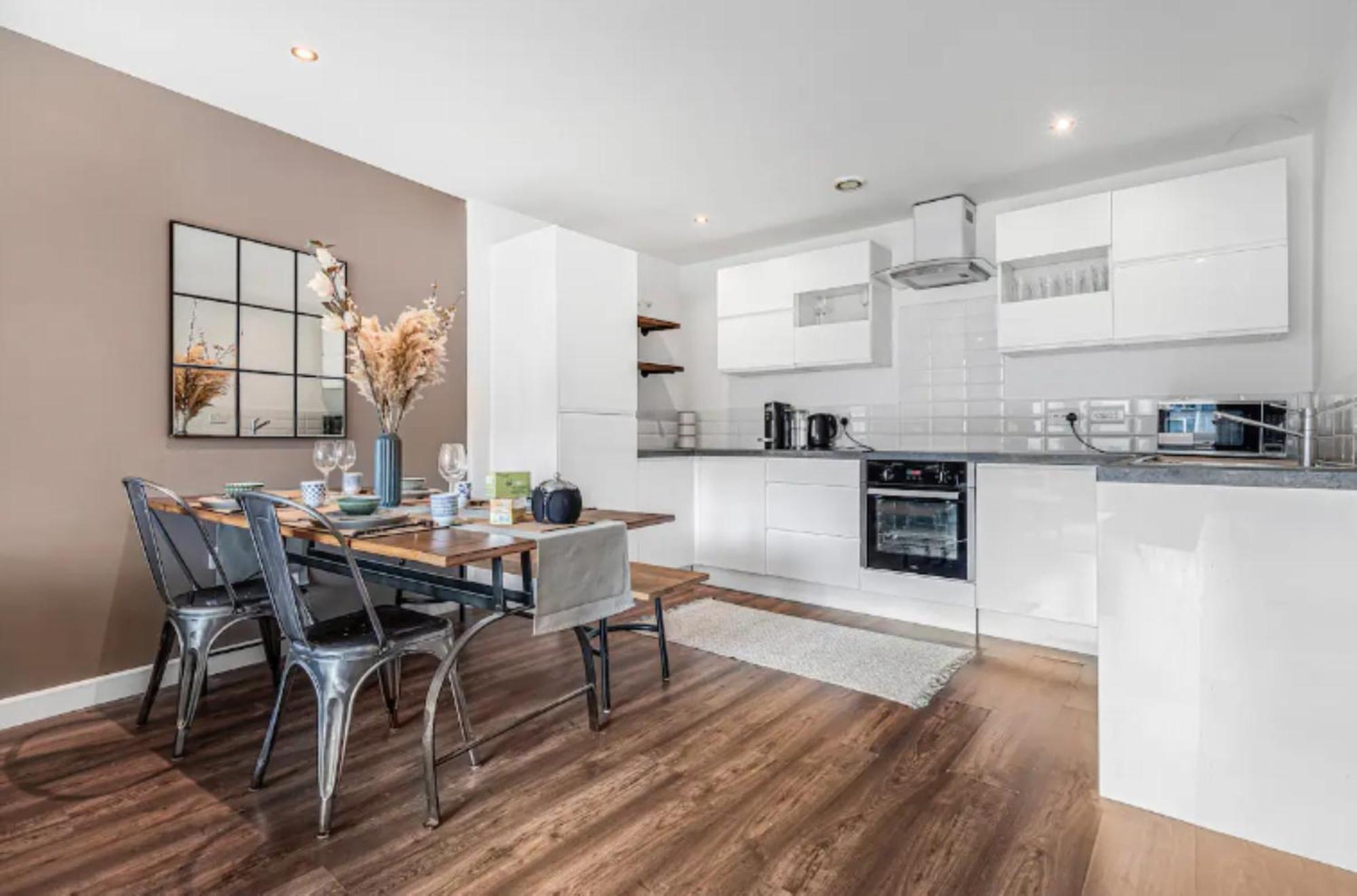 Oriental Suite 2 Bed 2 Bath Netflix And Free Parking, Games- Maihom Birmingham Esterno foto