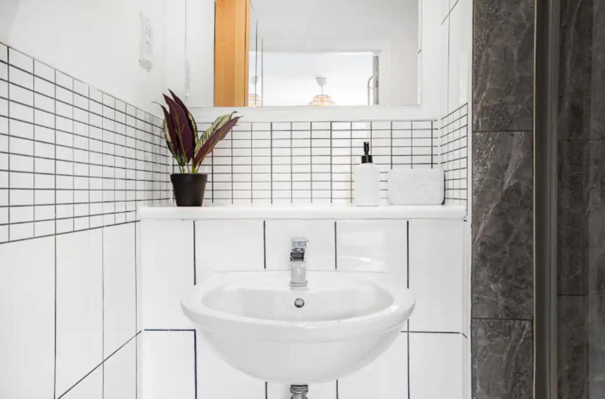 Oriental Suite 2 Bed 2 Bath Netflix And Free Parking, Games- Maihom Birmingham Esterno foto