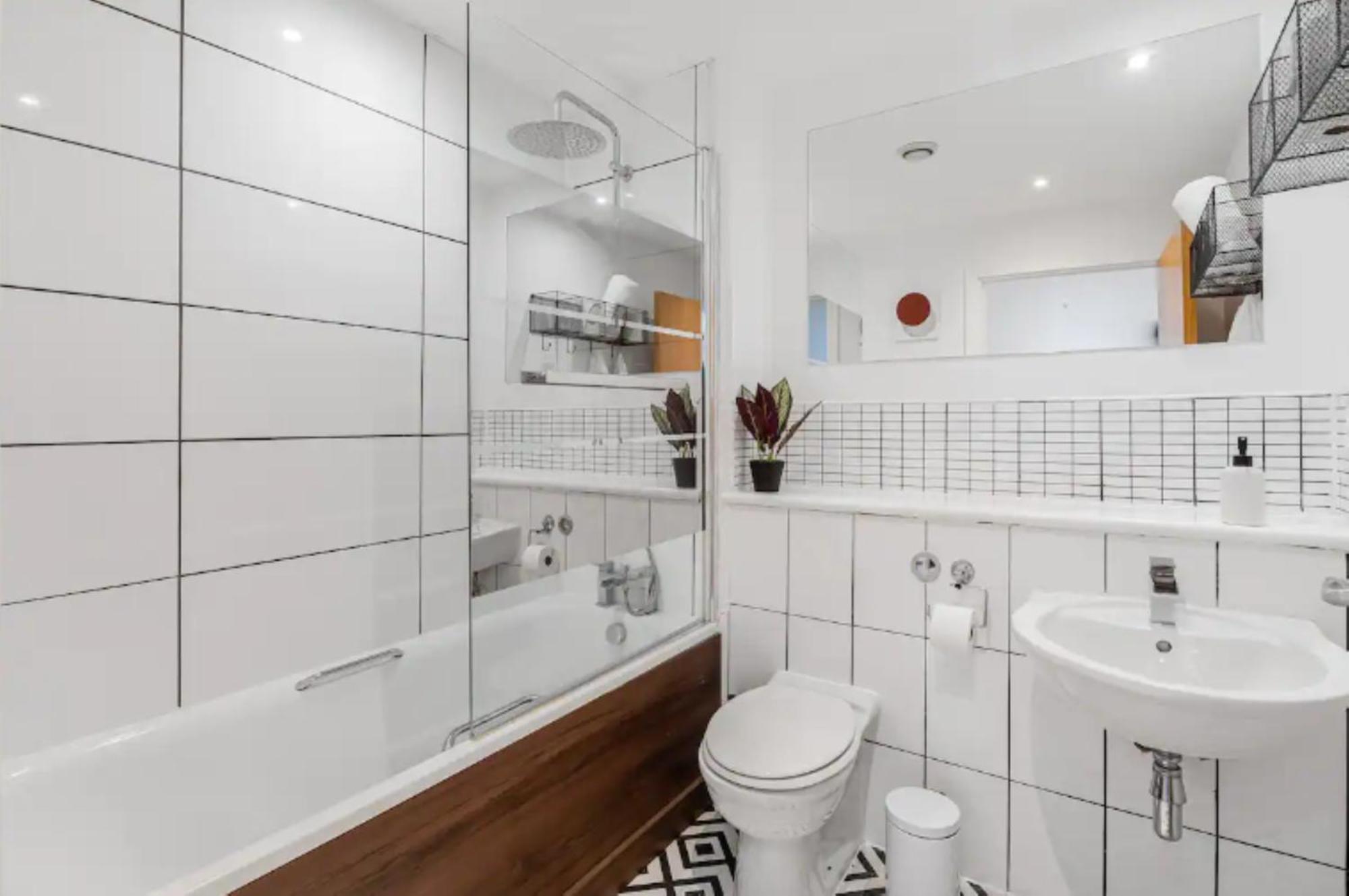 Oriental Suite 2 Bed 2 Bath Netflix And Free Parking, Games- Maihom Birmingham Esterno foto